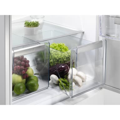 Electrolux Jääkaappipakastimet LNT3LE3XR (Ruostumaton teräs)