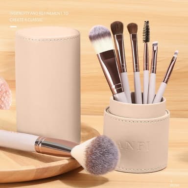BANFI 7kpl Eyeshadow Foundation -huulimeikkisivellinsarja laatikolla