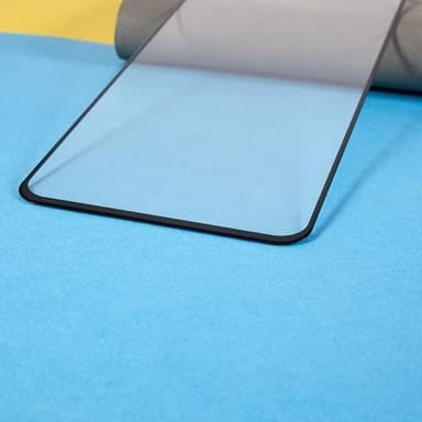 Motorola Moto E13: lle täyden peiton karkaistun lasin näytönsuoja