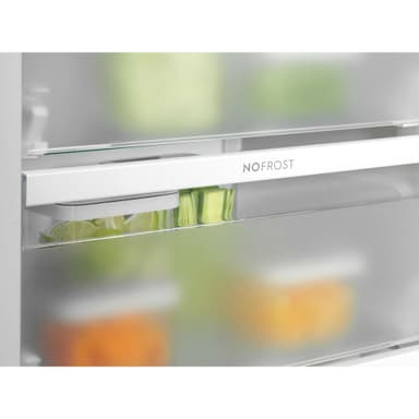 Electrolux Kaappipakastin EUN7ND18S (Integroitava)