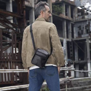 Crossbody laukku aitoa nahkaa Musta