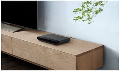 Sony 4K UHD Blu-ray soitin UBPX700K (musta)