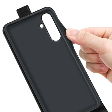 SKALO Samsung A26 5G Vertical Flip PU-Nahka Lompakkokotelo - Musta