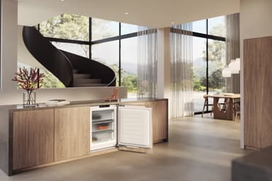 Miele Kaappipakastin FNUS 7040 D (Integroitava)