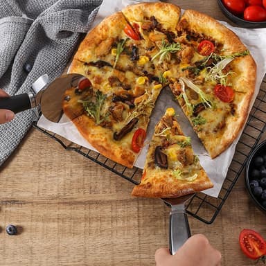 Pizzaleikkuri ja palvelinsarja ruostumattomasta teräksestä valmistettu pizzapyöräpalvelinlastalla