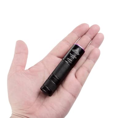 TANK007 365nm ultraviolettitaskulamppu kädessä pidettävä UV-taskulamppu valuutan tarkistamiseen