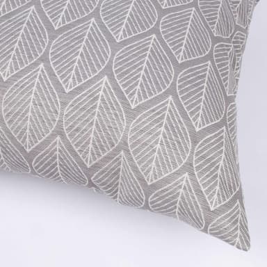 2 tuotteen paketti. Tyyny RETRO 45x45cm, grey lehti