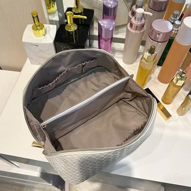 Tyylikäs Beige Meikkilaukku - Meikkien Säilytys