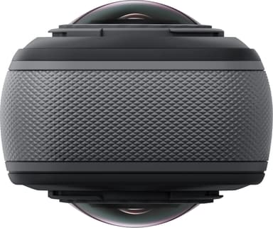 Insta360 X5 actionkamera (lisävarustepakkaus)