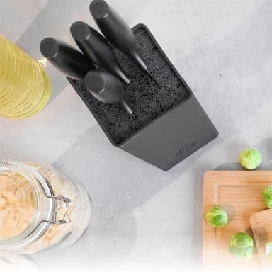 Masterchef veitsisarja, jossa 5 veistä veitsilohkossa - Tunnettu MasterChef Suomesta