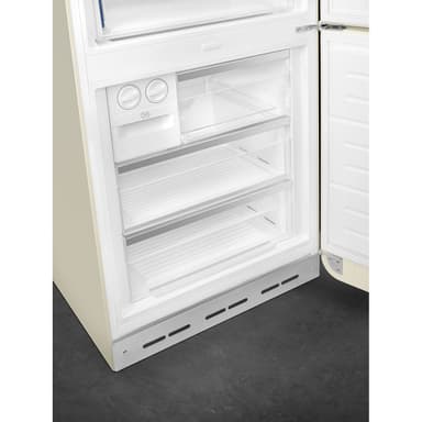 Smeg 50's Style Jääkaappipakastimet FAB38RCR6 (Cream)