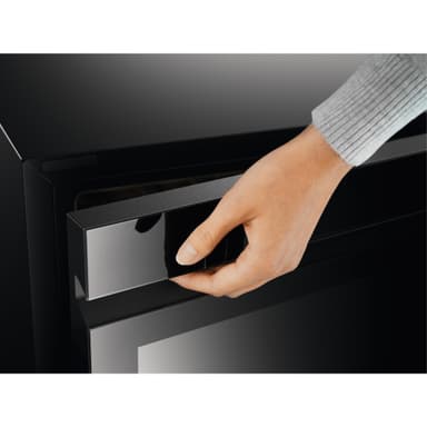 Electrolux Viinin säilytys EWUS040B8B (Integroitava)