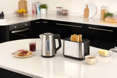 Russell Hobbs Heaton vedenkeitin 27380-70 (teräs)