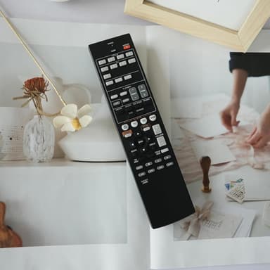 Kaukosäätimen vaihto Yamaha Audio/Video -vastaanottimelle RAV521
