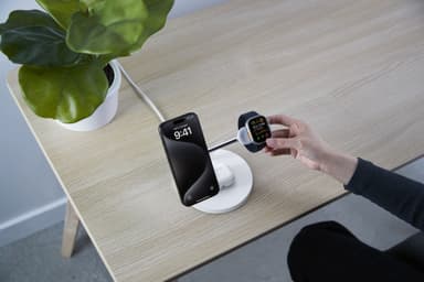 Belkin BoostCharge Pro 3-in-1 Qi2 langaton latausteline (valkoinen)