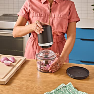 KitchenAid Go  johdoton silppuri 5KTCR350BM (musta)