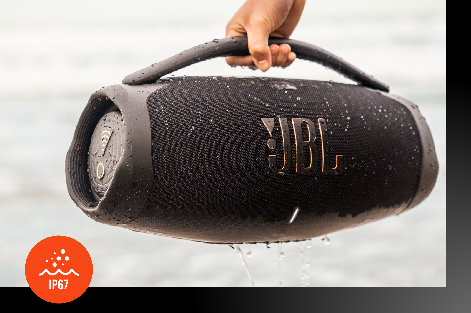 JBL Boombox 3 Wifi sopii käytettäväksi niin sisätiloissa kuin ulkonakin