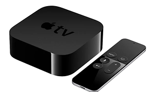 Apple TV kaukosäätimellä valkoista taustaa vasten
