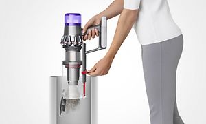 Dyson V11 -pölynimurin tyhjentäminen