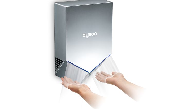 Kädet Dyson Airblade V -käsikuivaimen alla