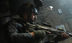 Call of Duty - kuvakaappaus pelistä - mies, jolla on kypärä ja ase
