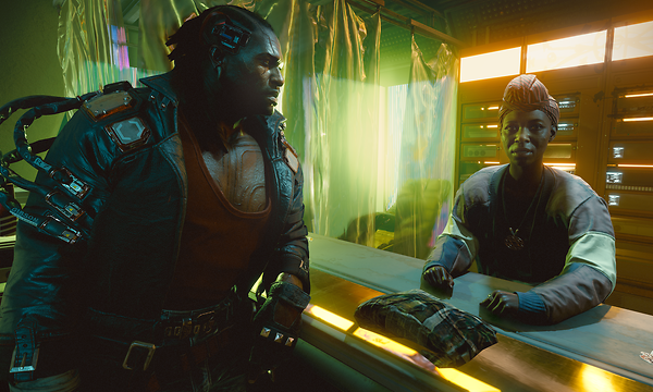 Kuvakaappaus Cyberpunk 2077 -pelistä, jossa miepuolinen hahmo kirjautuu Night Cityn hotelliin