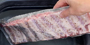 Sianlihaa sous vide -vesihauteessa