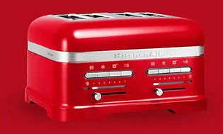 Punainen KitchenAid-leivänpaahdin
