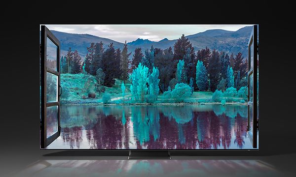 8K-TV järvikuvalla