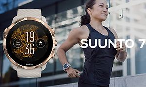 Suunto 7 -urheilukello juoksevan naisen ranteessa
