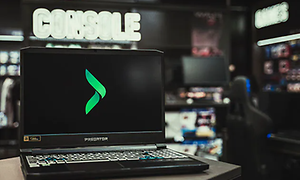 Gaming - Gaming PC - Pelitietokone jossa Gigantti-logo