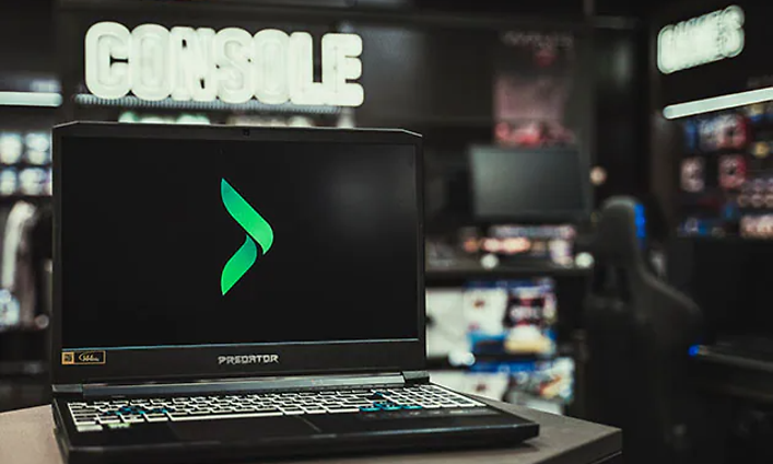Gaming - Gaming PC - Pelitietokone jossa Gigantti-logo