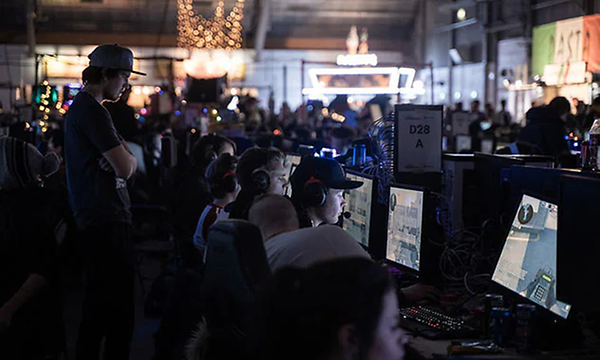 A lineup of gamers at a gaming event