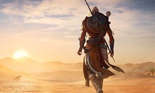 Assassin's Creed -pelihahmo kävelee aavikolla