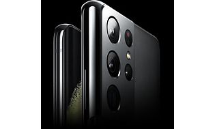 Lähikuva mustan Samsung S21 Ultra -puhelimen kameroista