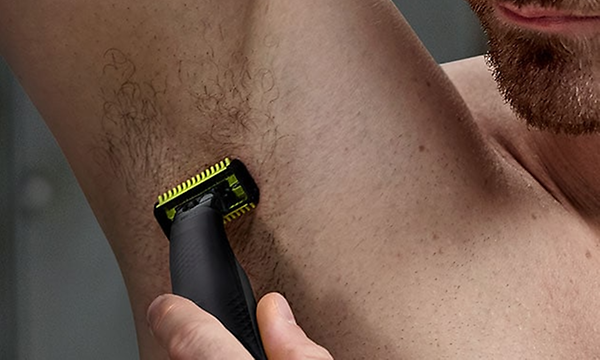 SDA - Parranajo - Mies ajaa kainalokarvojaan Philips OneBlade Prolla