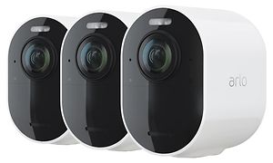 Kolme Arlo Ultra 2 4K -kameraa vierekkäin