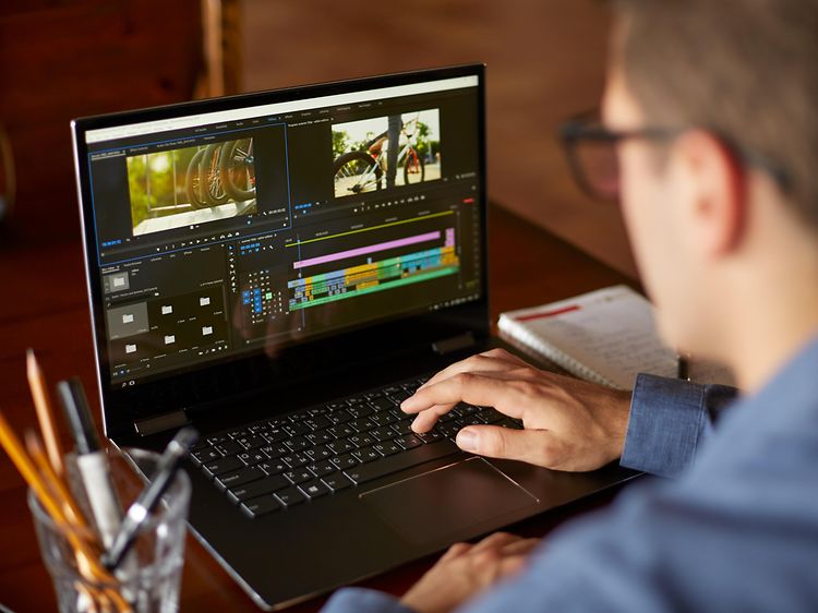 Videoiden muokkausta kannettavalla