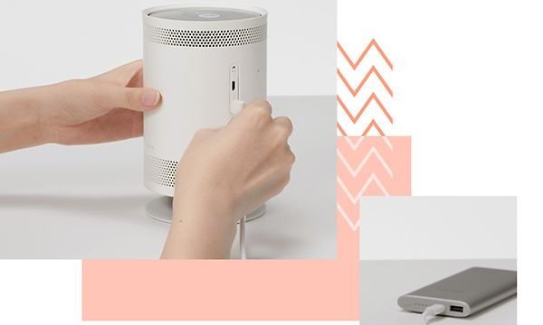 Samsung The Freestyle -projektori ja Samsung-varavirtalähde 