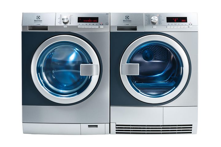 Electrolux myPRO -pyykinpesukone ja -kuivausrumpu vierekkäin