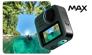 GoPro Hero 10 Black ja taka-alalla henkilö ajaa vesiskootterilla merellä