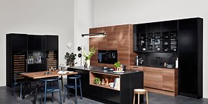 Epoq Edge Black Ash Parallel keittiö