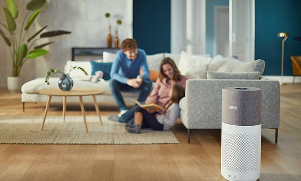 Philips 4000i -ilmanpuhdistin olohuoneessa