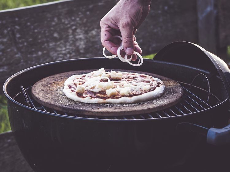 Pizza grillissä