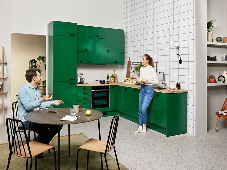 Epoq Trend Green Envy -keittiö, jossa öljytty bambu-työtaso