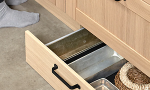 Natural Oak -puukuvioisen Epoq Shaker -keittiön laatikkoyksityiskohta