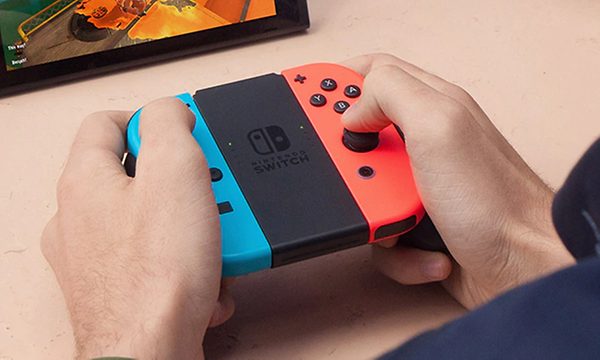 Nintendo Switch - kannettava laite
