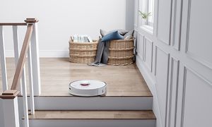 Roborox - Robotti-imuri portaiden yläpäässä