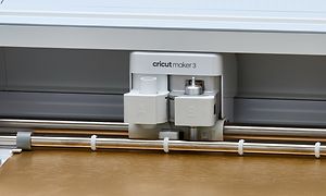 Lähikuva Cricut Maker 3 -leikkurista