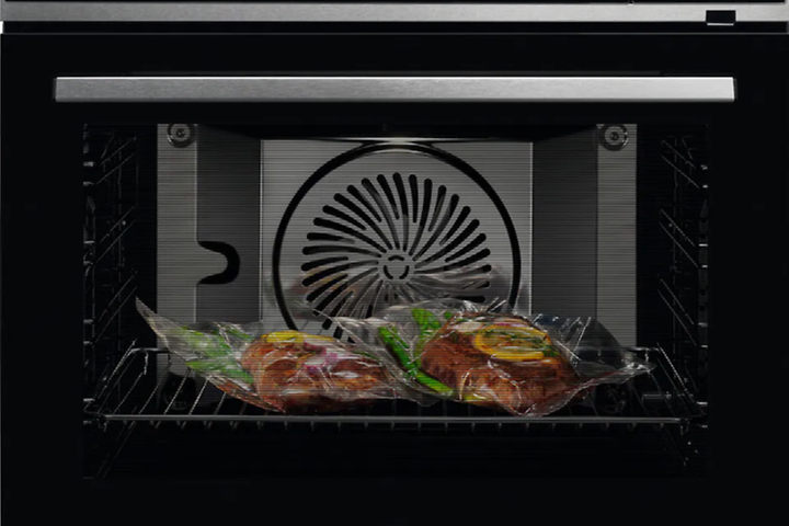 Tuotekuva -sous vide -ruoanlaittoa
